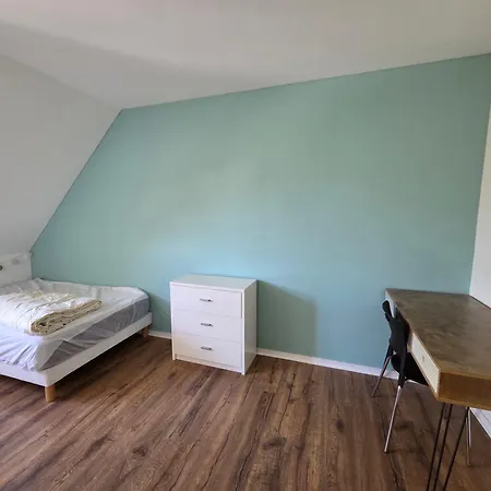 Ferienhaus Maison Familiale 4 Piscine 5mn Du Centre Angers