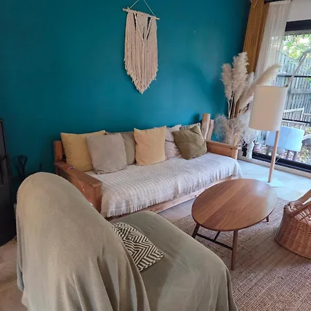 Maison Familiale 4 Piscine 5mn Du Centre Ferienhaus Angers