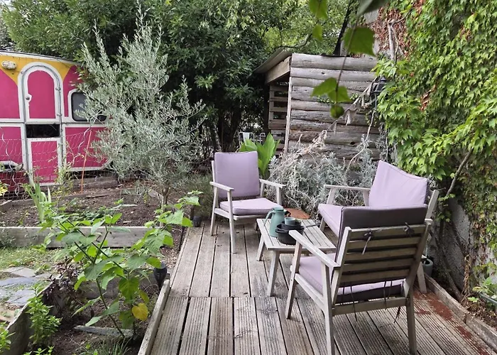 Hébergement de vacances Maison Familiale 4 Piscine 5mn Du Centre *