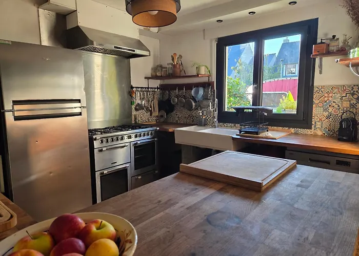 Maison Familiale 4 Piscine 5mn Du Centre Casa vacanze *